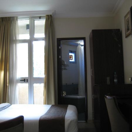 Manrashiwa Hotel Addis Ababa Exteriör bild