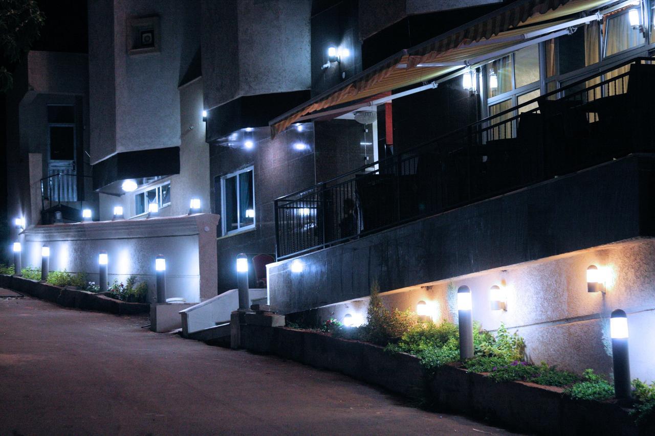 Manrashiwa Hotel Addis Ababa Exteriör bild