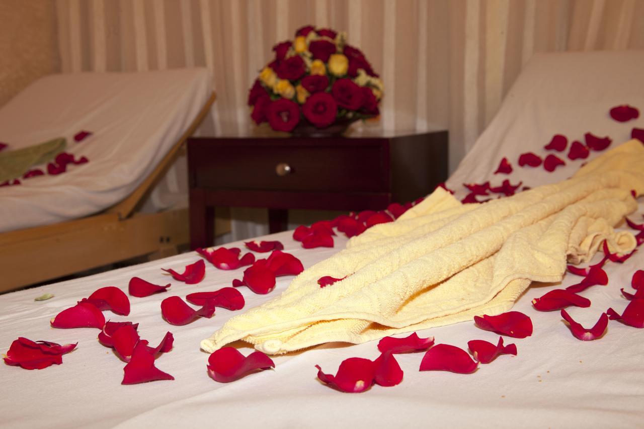 Manrashiwa Hotel Addis Ababa Exteriör bild
