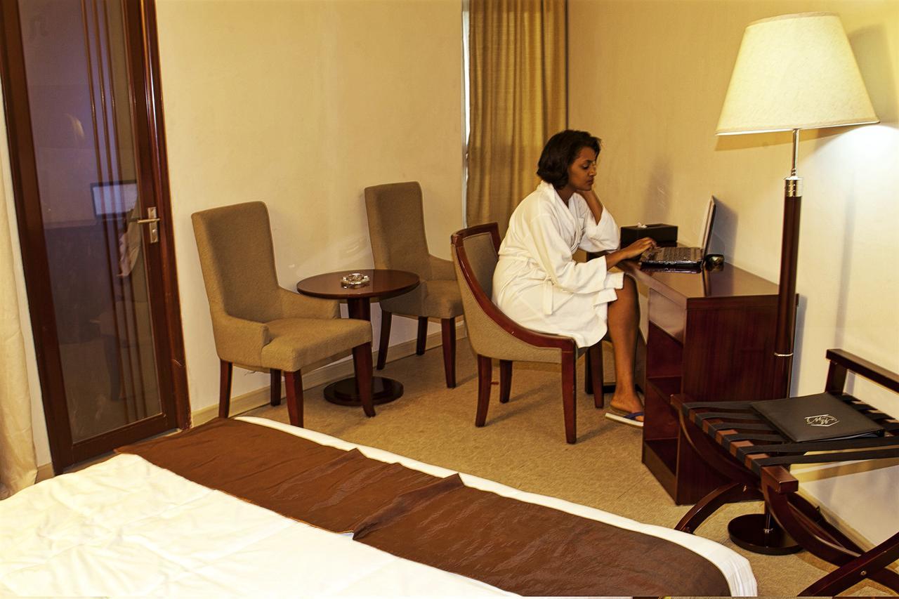 Manrashiwa Hotel Addis Ababa Rum bild