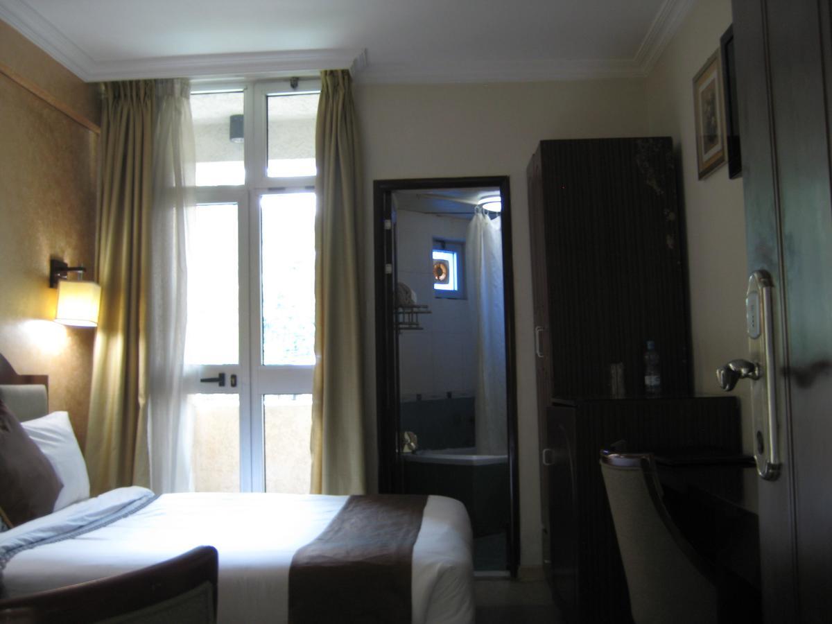 Manrashiwa Hotel Addis Ababa Exteriör bild
