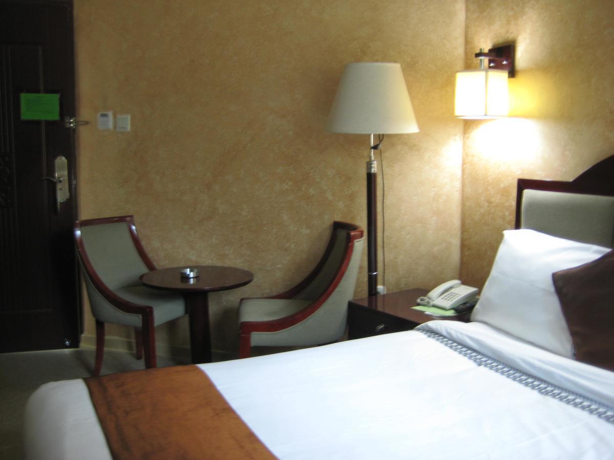 Manrashiwa Hotel Addis Ababa Exteriör bild