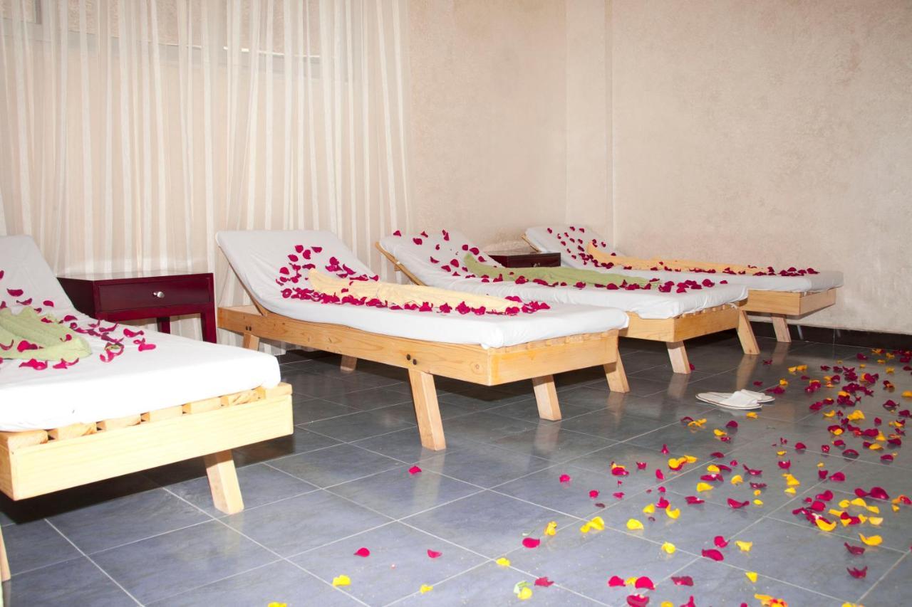 Manrashiwa Hotel Addis Ababa Exteriör bild